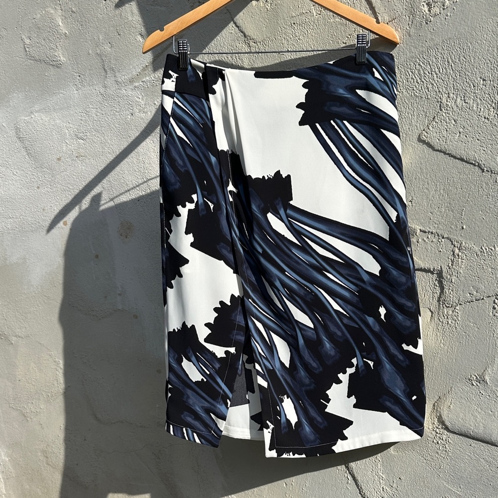 Halston Heritage stunning skirt